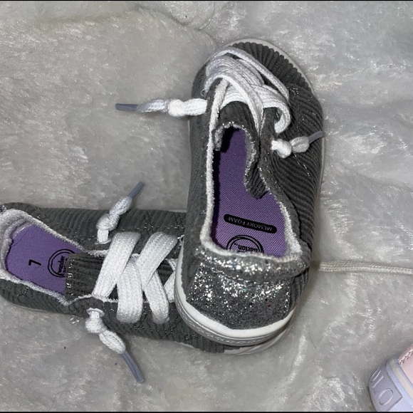 Toddler girls shoes size 7 - Picture 3 of 5